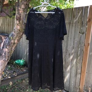 GORGEOUS BLACK LACE DRESS